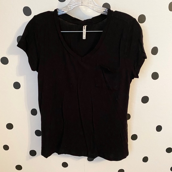 Tresics Tops - 🌈5/$25🌈Tresics black shirt size s